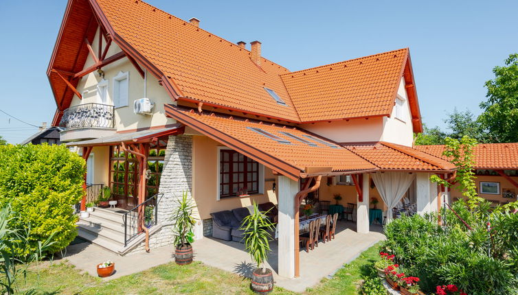 Foto 1 - Appartamento con 2 camere da letto a Balatonberény con giardino e terrazza