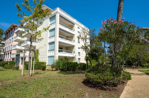 Photo 26 - Appartement de 2 chambres à Fréjus avec piscine et jardin