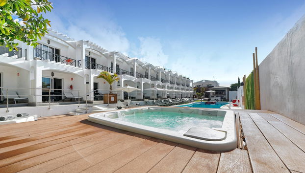 Vista Bonita - Gay and Lesbian Only Resort - Photo 3