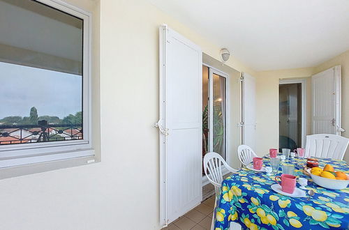 Photo 22 - 2 bedroom Apartment in Royan with swimming pool and terrace