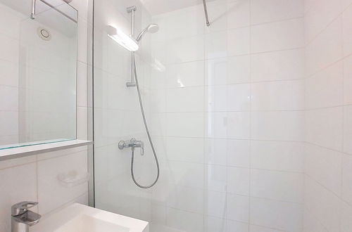 Photo 19 - 2 bedroom Apartment in Royan with swimming pool and terrace