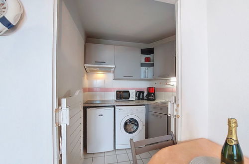 Photo 10 - 2 bedroom Apartment in Royan with swimming pool and terrace