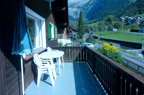 Foto 13 - Appartamento con 3 camere da letto a Engelberg con giardino