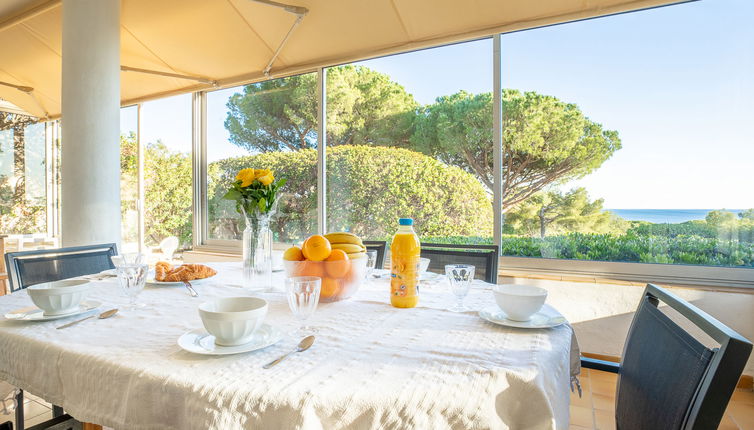 Photo 1 - Maison de 4 chambres à Roquebrune-sur-Argens avec jardin