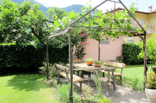 Foto 17 - Apartamento de 2 quartos em Porlezza com jardim e terraço