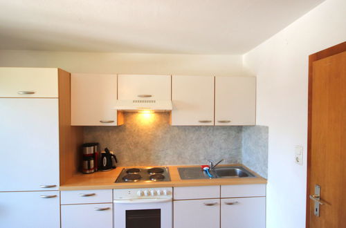Foto 9 - Apartamento de 2 quartos em Pill com jardim e terraço