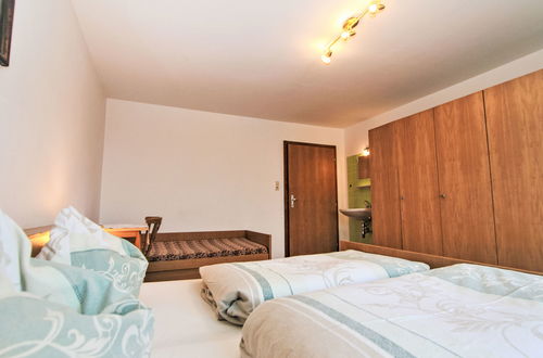 Foto 12 - Apartamento de 2 quartos em Pill com jardim e terraço