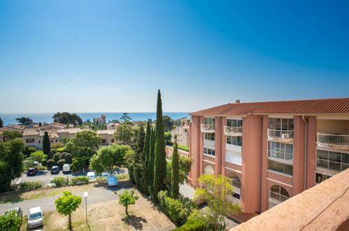 Foto 21 - Apartamento de 1 quarto em Fréjus com terraço e vistas do mar