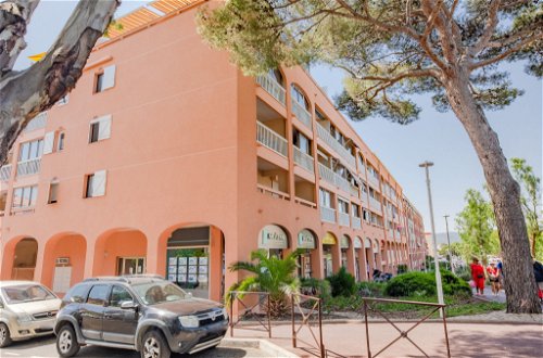 Photo 19 - 1 bedroom Apartment in Fréjus with sea view