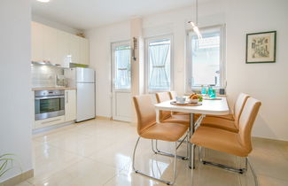 Foto 3 - Apartamento de 3 quartos em Crikvenica com terraço