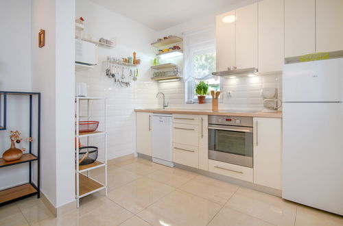 Foto 16 - Apartamento de 3 quartos em Crikvenica com terraço