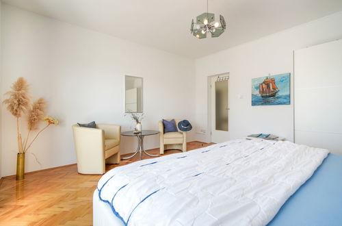 Foto 17 - Apartamento de 3 quartos em Crikvenica com terraço