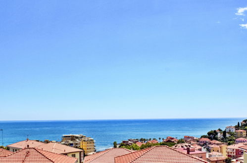 Photo 28 - Appartement de 2 chambres à San Lorenzo al Mare avec jardin et terrasse