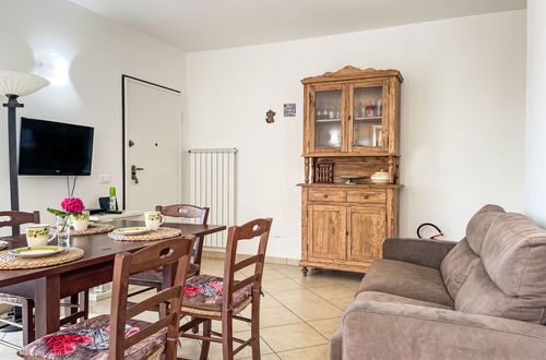 Foto 3 - Apartamento de 2 quartos em San Lorenzo al Mare com jardim e terraço