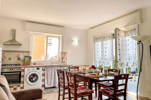 Foto 8 - Apartamento de 2 quartos em San Lorenzo al Mare com jardim e terraço