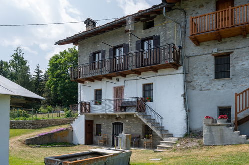 Photo 3 - 3 bedroom Apartment in Saint-Pierre with garden and mountain view