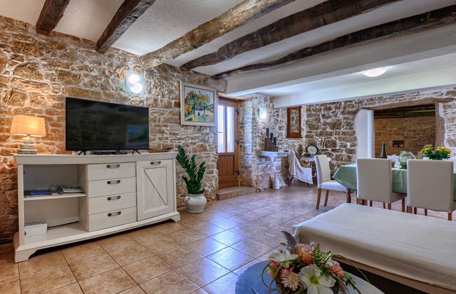 Casa de 4 quartos em Pazin com piscina privada e jardim - Foto 5