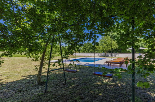 Photo 15 - Maison de 3 chambres à Pazin avec piscine privée et jardin