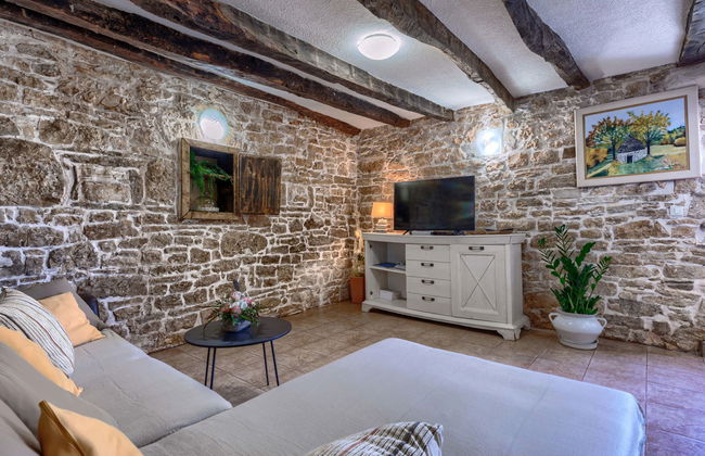 Casa de 4 quartos em Pazin com piscina privada e jardim - Foto 10
