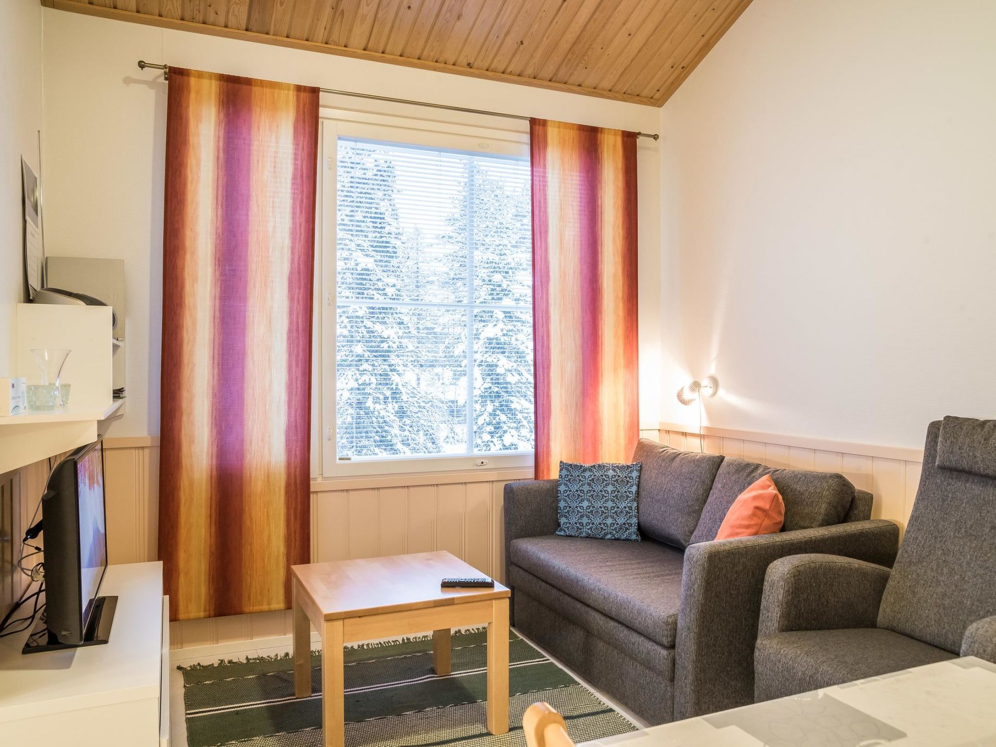 Foto 4 - Haus mit 1 Schlafzimmer in Kolari mit sauna und blick auf die berge