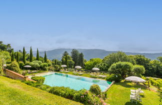 Foto 2 - Appartamento con 1 camera da letto a Pescia con piscina e giardino