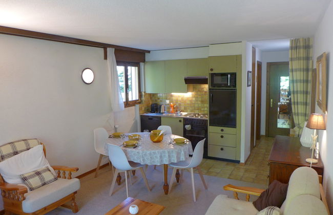 Apartamento de 2 quartos em Crans-Montana com piscina e terraço - Foto 8