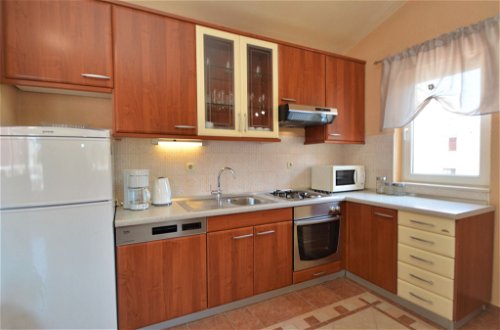 Photo 8 - 3 bedroom Apartment in Vodice with terrace and sea view
