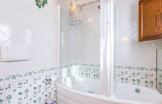 Casa de 2 quartos em Poggibonsi com piscina privada e jardim - Foto 24