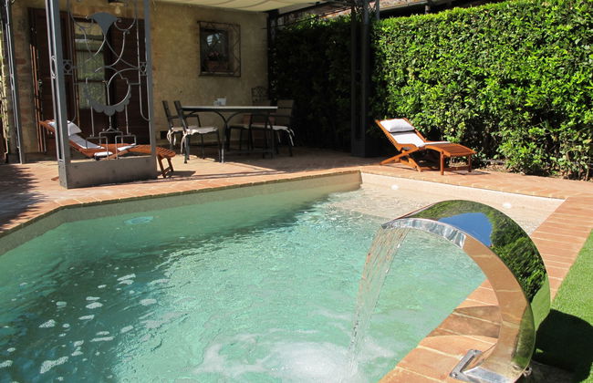 Casa de 2 quartos em Poggibonsi com piscina privada e jardim - Foto 37