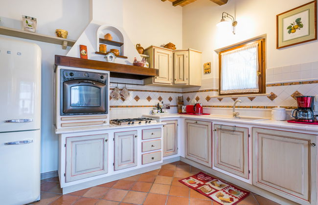 Casa de 2 quartos em Poggibonsi com piscina privada e jardim - Foto 14