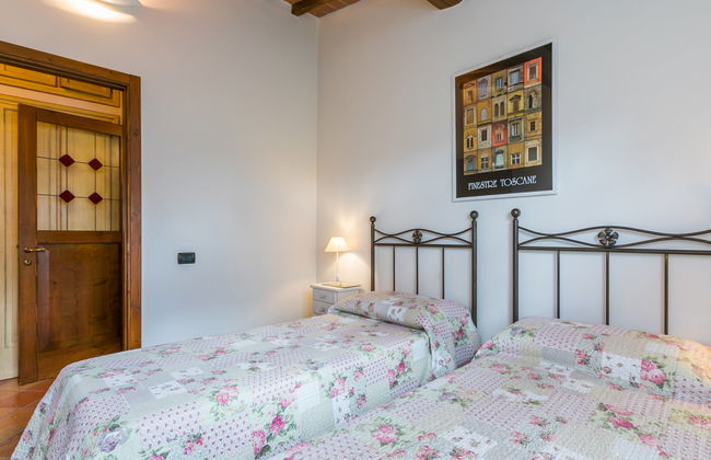 Casa de 2 quartos em Poggibonsi com piscina privada e jardim - Foto 27