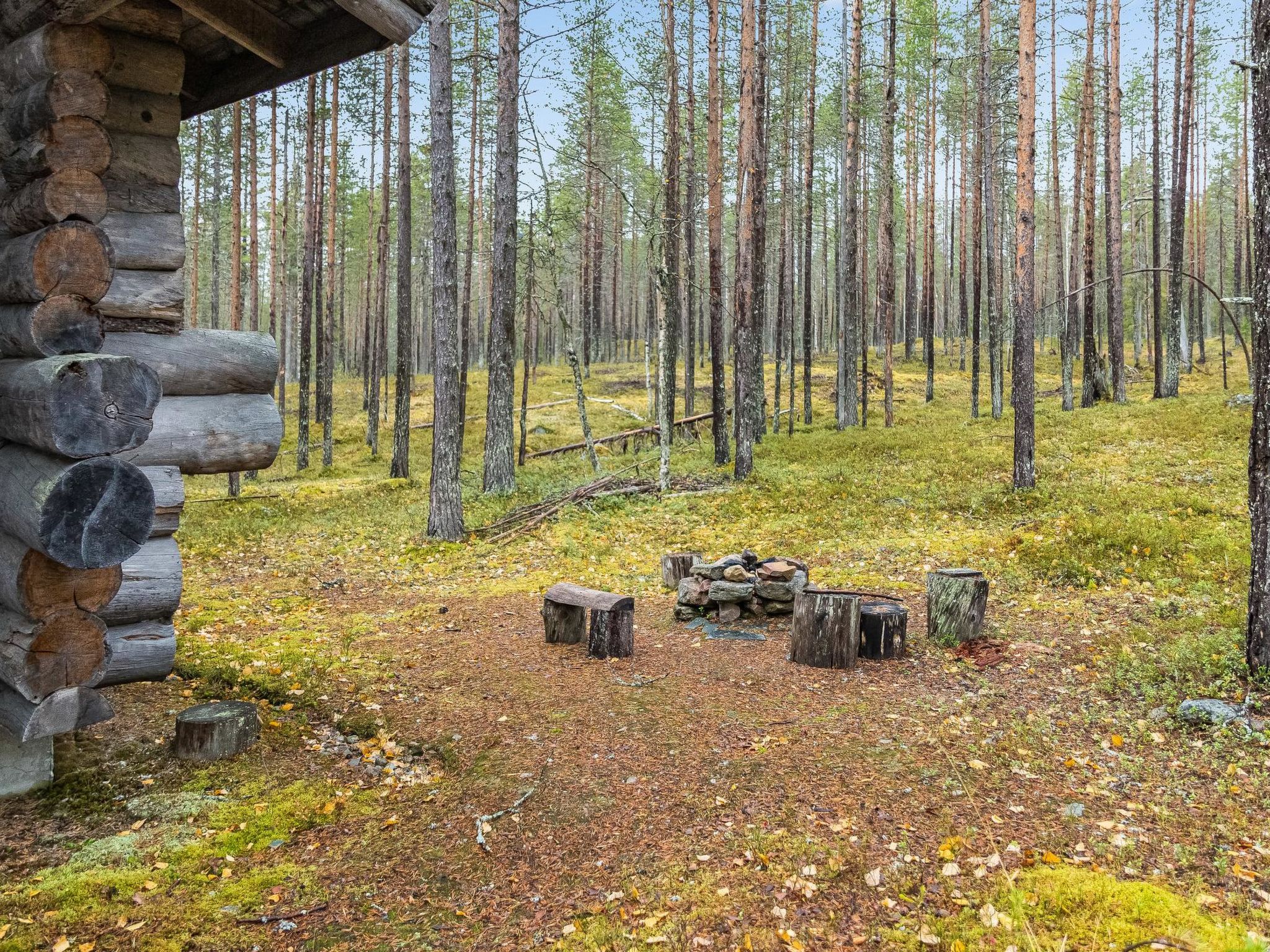 Foto 23 - Haus mit 1 Schlafzimmer in Kolari mit sauna und blick auf die berge