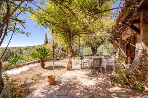 Foto 19 - Casa de 2 quartos em La Garde-Freinet com piscina privada e jardim