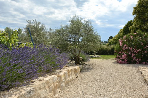 Foto 35 - Haus mit 5 Schlafzimmern in Pernes-les-Fontaines mit privater pool und garten