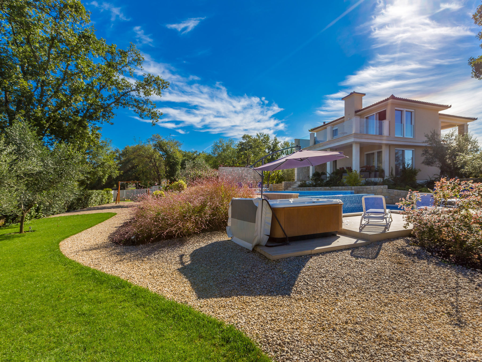 Foto 25 - Casa con 4 camere da letto a Malinska-Dubašnica con piscina privata e giardino