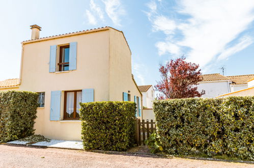 Foto 1 - Casa con 2 camere da letto a Saint-Palais-sur-Mer con piscina privata e vista mare