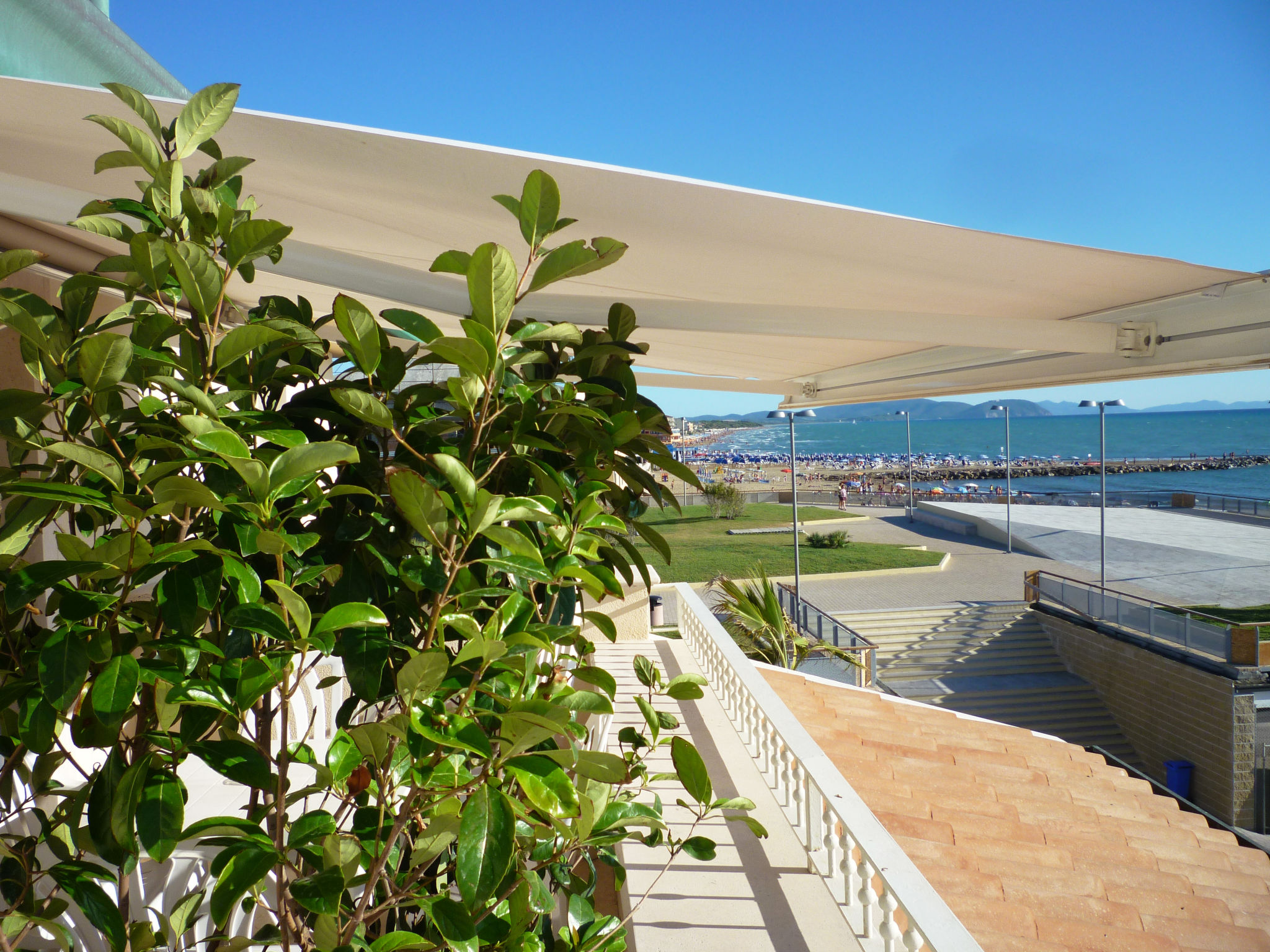 Photo 20 - Appartement de 2 chambres à San Vincenzo avec piscine et vues à la mer