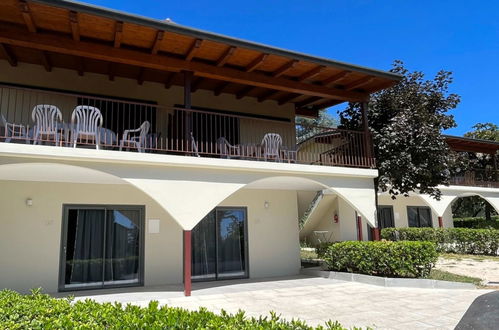 Photo 4 - Maison de 2 chambres à Manerba del Garda avec piscine et vues sur la montagne