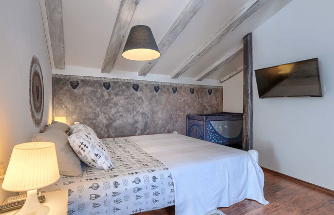 Casa de 5 quartos em Raša com piscina privada e jardim - Foto 37