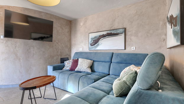 5 bedroom House in Raša with private pool and garden - Photo 4