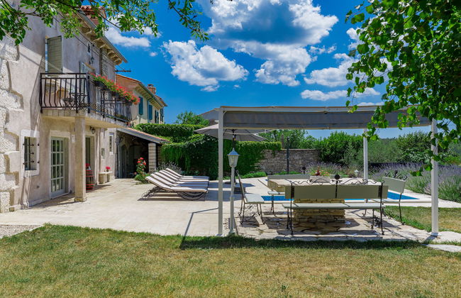 Casa de 5 quartos em Raša com piscina privada e jardim - Foto 48