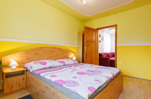 Foto 6 - Casa con 2 camere da letto a Kőröshegy con piscina privata e giardino