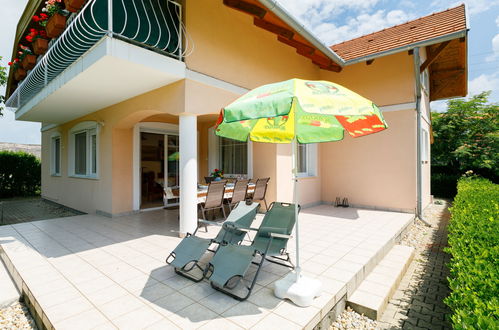 Photo 21 - Maison de 2 chambres à Kőröshegy avec piscine privée et jardin