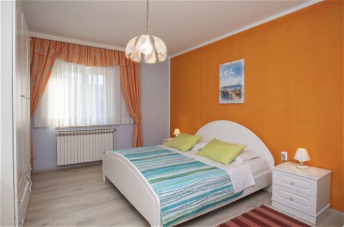 Photo 16 - Appartement de 2 chambres à Pićan avec piscine et terrasse
