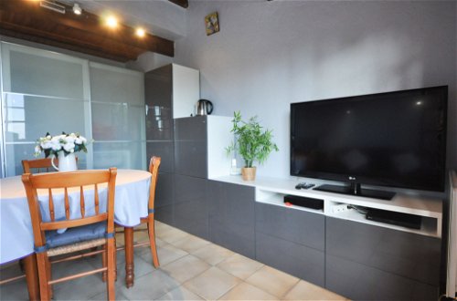 Foto 7 - Apartamento de 1 habitación en Cavalaire-sur-Mer con terraza y vistas al mar