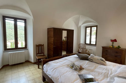 Foto 15 - Appartamento con 2 camere da letto a Dolcedo con piscina e giardino