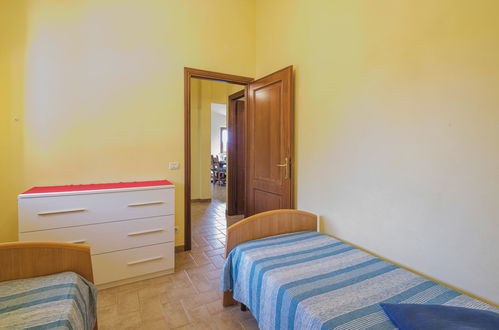 Foto 18 - Apartamento de 2 quartos em Lucca com jardim e terraço