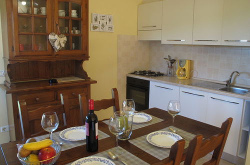 Photo 12 - 2 bedroom Apartment in Lucca with garden and terrace