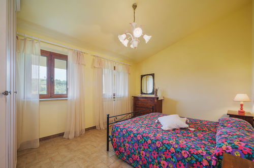 Photo 16 - 2 bedroom Apartment in Lucca with garden and terrace