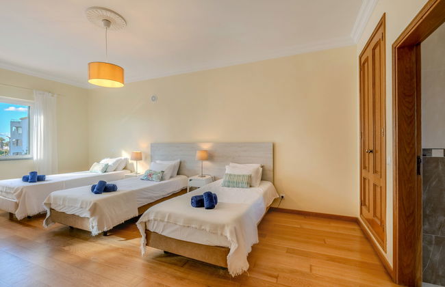 Casa de 4 quartos em Albufeira com piscina privada e jardim - Foto 33
